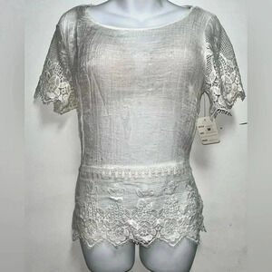 Win Win Apparel White Blouse Crochet Trim Top